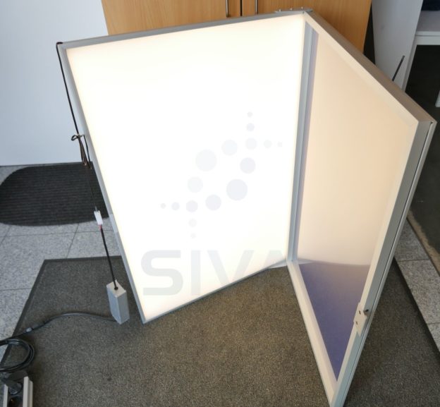 Ultraschlanker LED-Leuchtkasten Mit Klapprahmen (30x40 Cm) – Wandmontierte Werbetafel Mit Einstellbarer Teleskopstange, Für Restaurants, Cafés & Geschäfte
